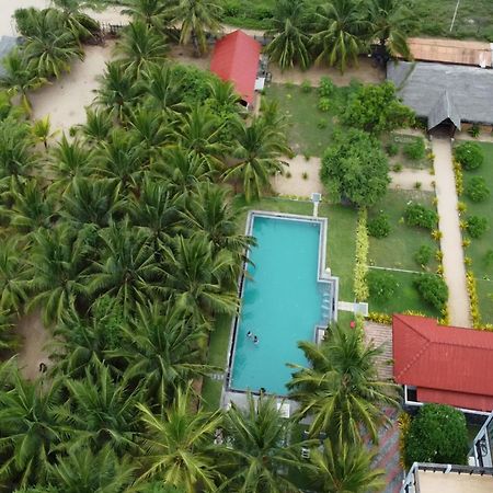 Nn Beach Resort & Spa Nilaveli Zewnętrze zdjęcie