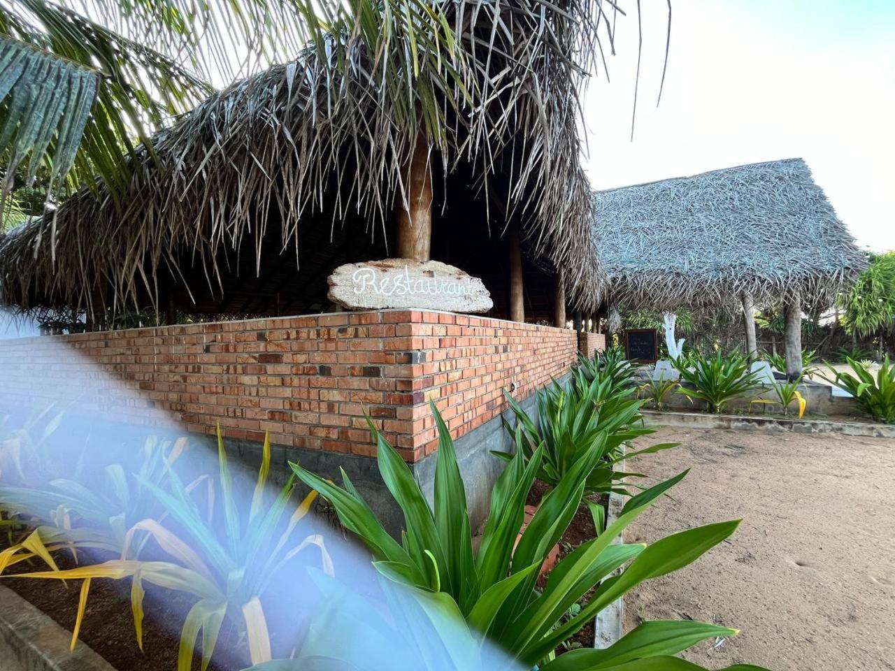 Nn Beach Resort & Spa Nilaveli Zewnętrze zdjęcie