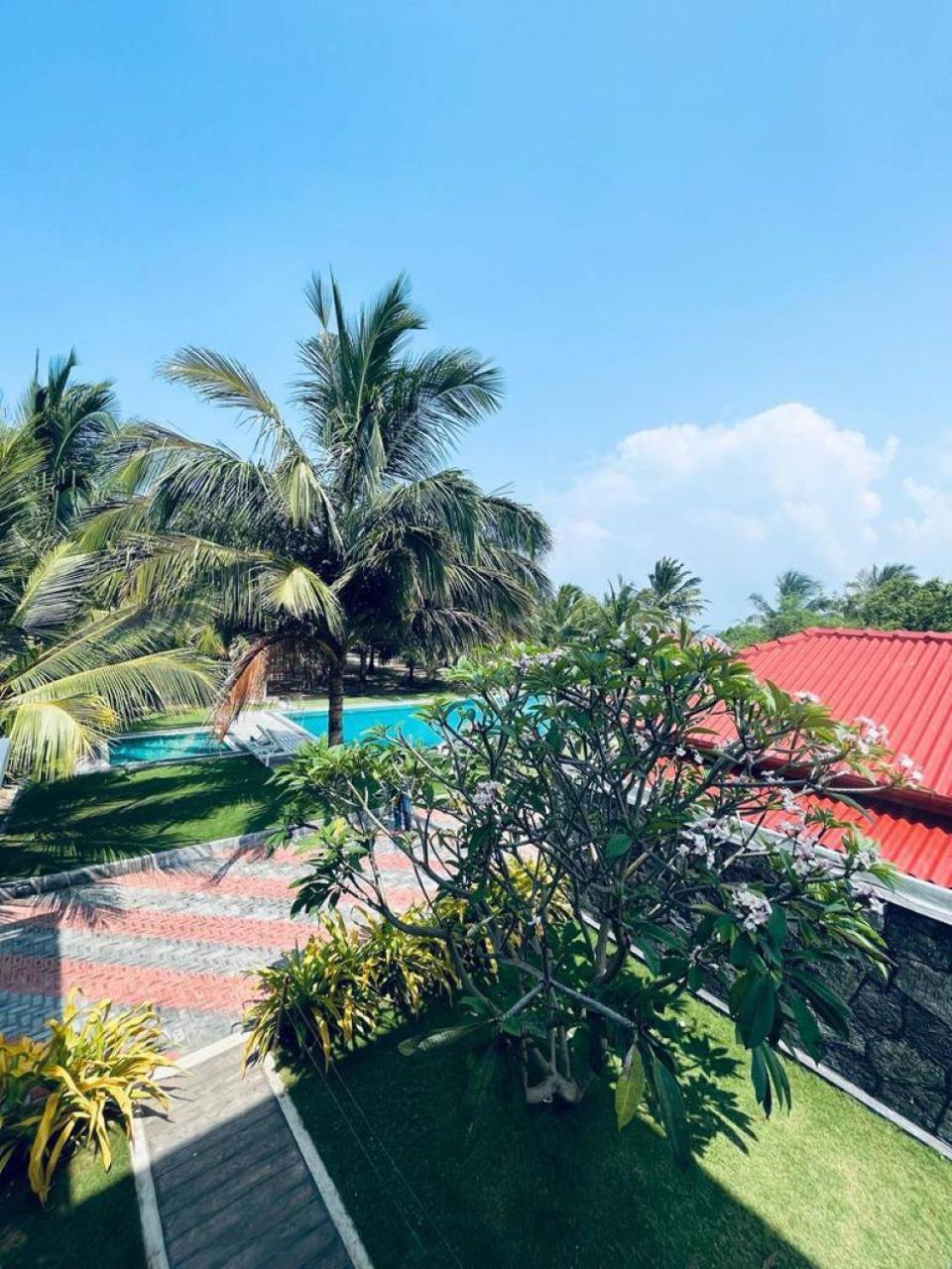 Nn Beach Resort & Spa Nilaveli Zewnętrze zdjęcie